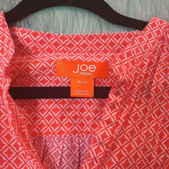 Joe Fresh Coral White Diamond Design Half Sleeve V-Neck Front Button Top Size M - Picture 6 of 6